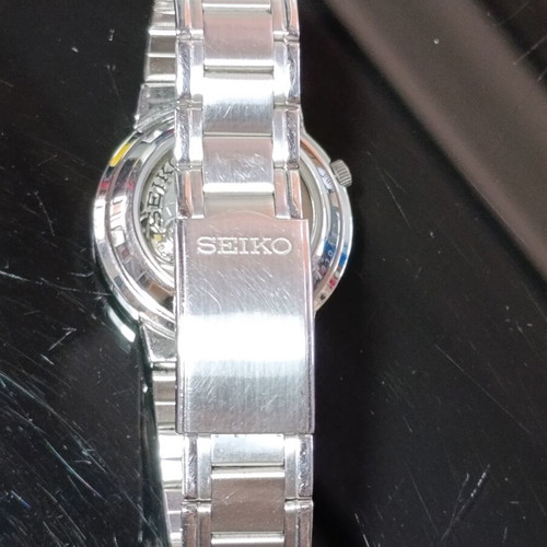 Seiko 5 automatic watch used, fully functional