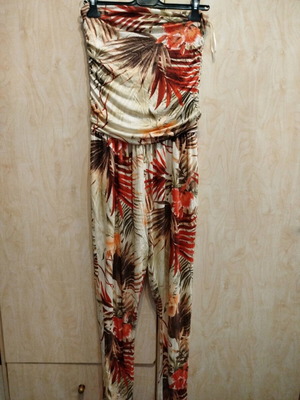 Bershka strapless one-piece medium multicolor like new