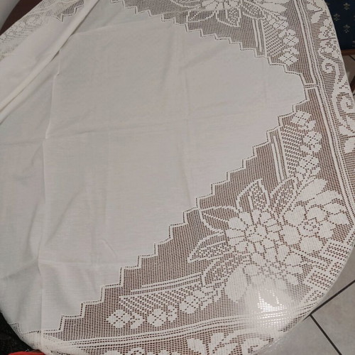 White linen tablecloth new with corners and lace 150x180cm