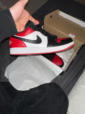Jordan 1 Bred Toe Φορεμένο Μια Φορά Με Κουτί Αυθεντικό Μέγεθος 43