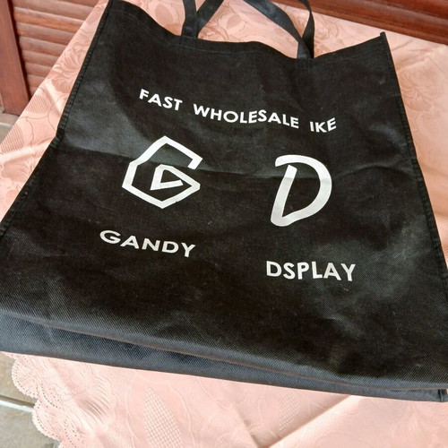 Multipurpose handbag like new