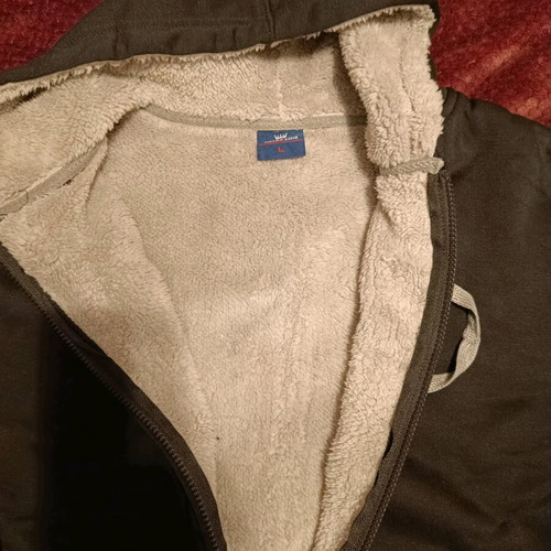 Men's jacket Large new with fur lining, black