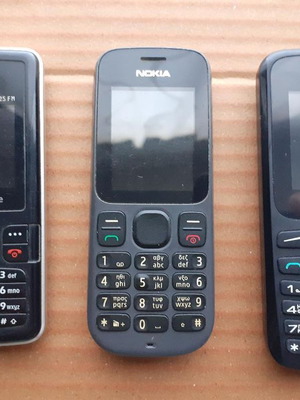 Mobile phones used, pack of 3, Nokia and Vodafone