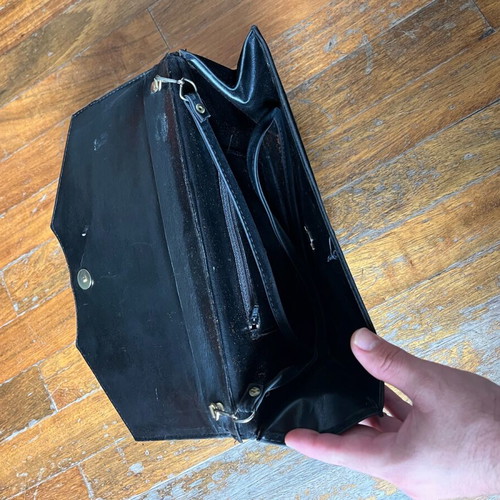 Leather shoulder bag elegant vintage used