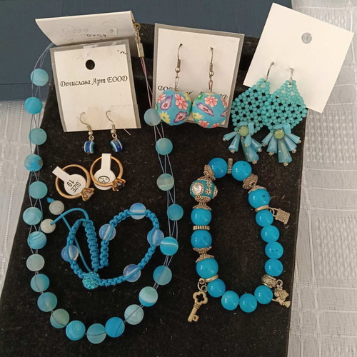 Set of 20 colorful costume jewelry pieces