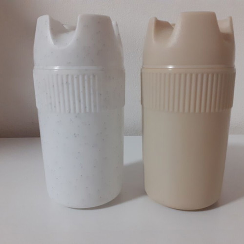 Frappe Shakers from the 80s-90s, new, set of two