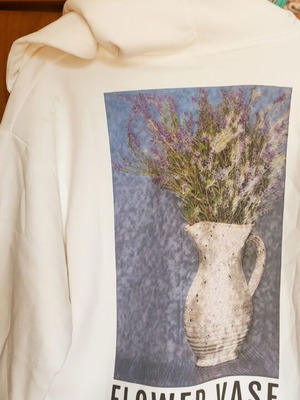 Sweatshirt with flower vase print new, white size M