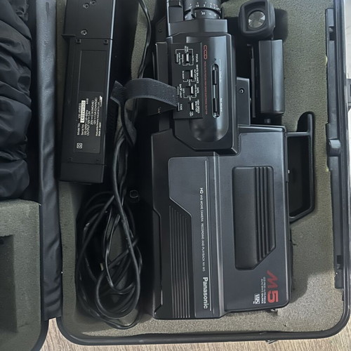 Panasonic M5 VHS camcorder with case and power supply