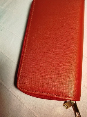 Women's wallet red, like new, two compartments with zipper