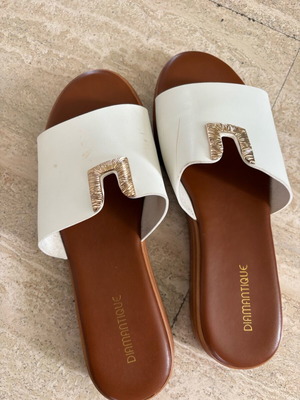 White slippers with gold detail size 41 new