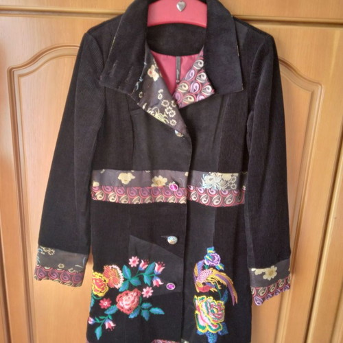 Black corduroy/velvet coat like new, size L/XL with colorful designs