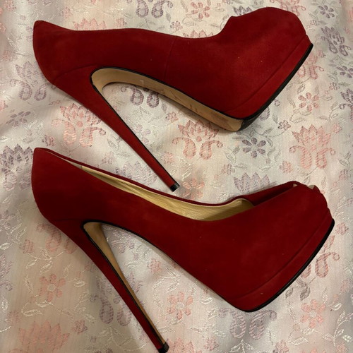 Guiseppe Zanotti shoes new with special sole, size 38.5-39