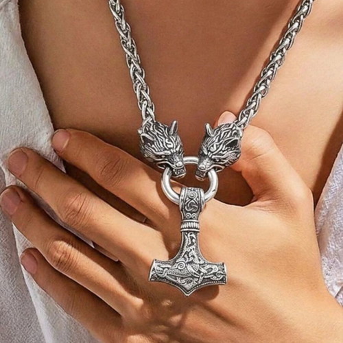Viking Thor's Hammer Necklace Mjölnir with Wolf Heads new, silver