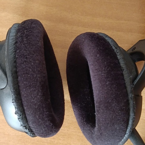 Creative Sound Blaster gaming headset with microphone used