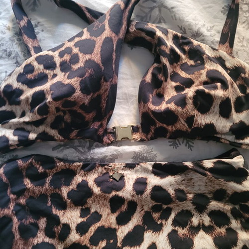 Sugar Free leopard print bikini set used, size L