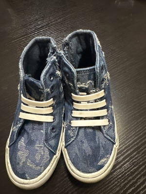 Benetton μποτάκια παιδικά τζιν σαν καινούργια, μέγεθος 28