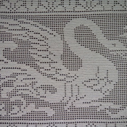 Crochet artwork with swan motif like new