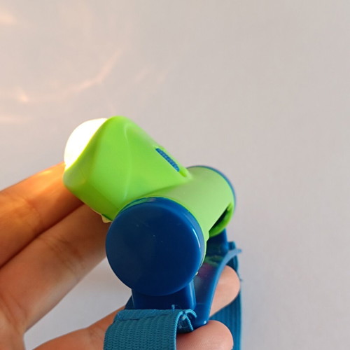 Toy flashlight Flashed Away 2006 used promotional Kellogg's