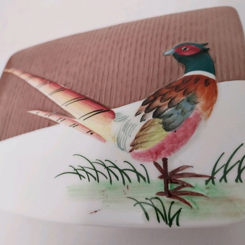 Porcelain jewelry box Japan Handpicked by Iris Street vintage 1960