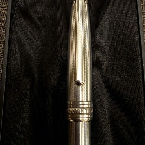 Montblanc Meisterstück Solitaire Silver Fountain Pen like new with original ink