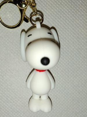Μινιατούρα φιγούρα Snoopy με κρίκο μπρελόκ ασφαλείας