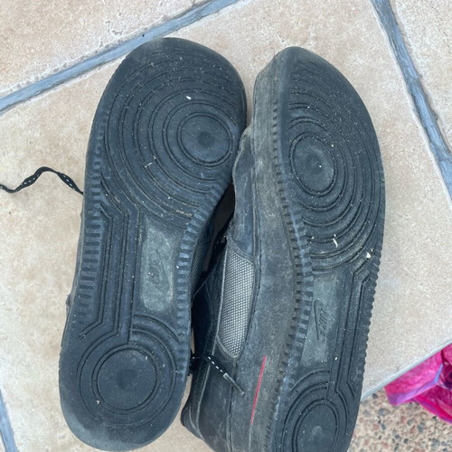 Airforce 1 black used, in good condition