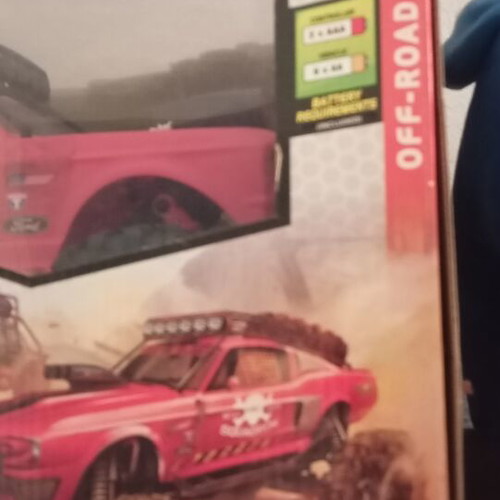 Remote Control Car like new, powerful and fast jeep