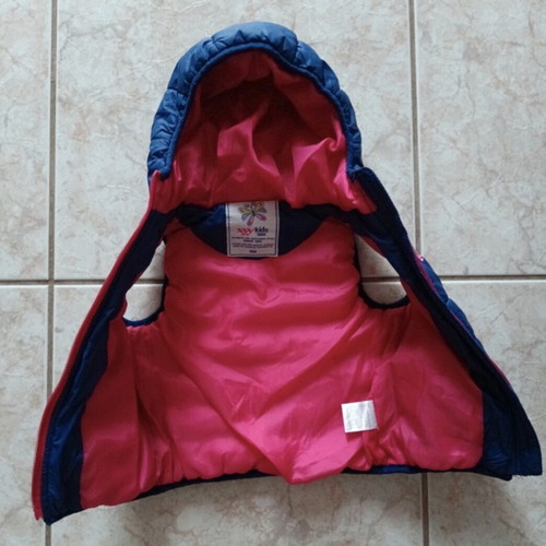 Sleeveless vest with hood blue xyykids 18-24 months like new