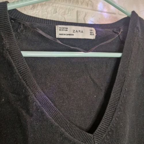 Zara V-neck sweater like new, black, size L