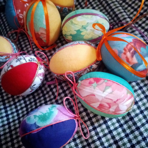 Set of 10 decorative Easter eggs like new, handmade
