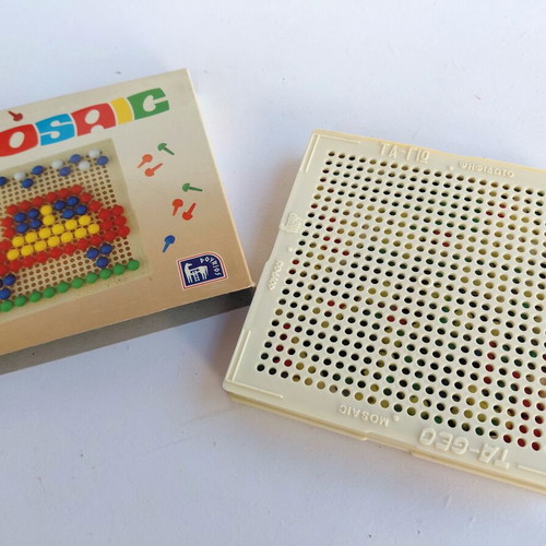Mosaic vintage 80s travel board game Doureios