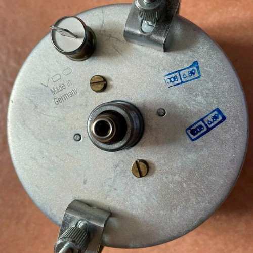 VDO tachometer new for trucks and buses