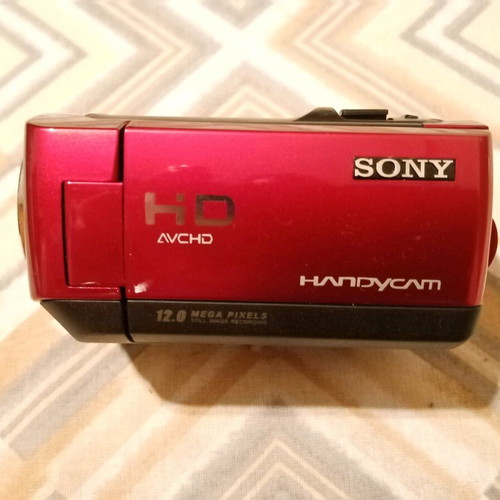 Sony Handycam digital video camera HDR-CX 100/R like new