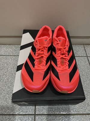 Adidas Adizero Avanti XC running shoes new, size 42.5, black and red