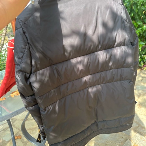 Moncler jacket like new with gold details, black size M
