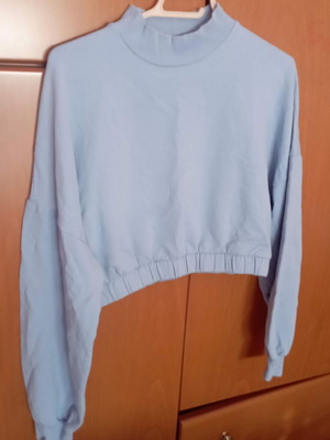 Long Sleeve Crop Top in Sweatshirt Texture Size L Blue Like New