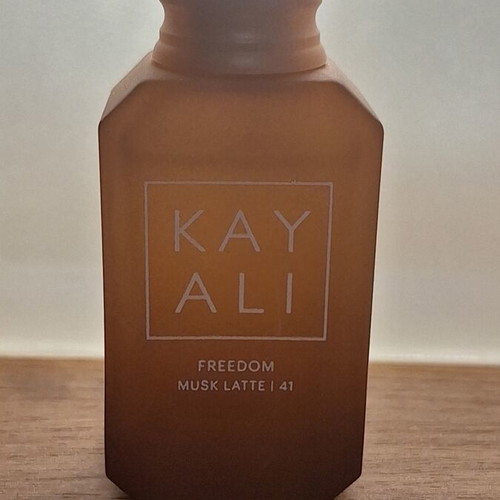 Kayali Freedom Musk Latte 41 Eau de Parfum mini 10ml like new