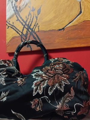A-Cold-Wall shoulder bag like new with embroidered beads, black and gold