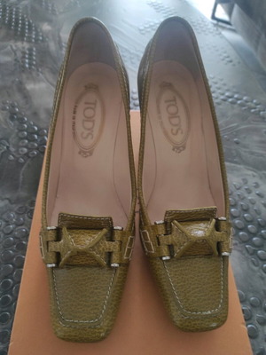 Tod's λουστρίνι λαδί γόβες σαν καινούργιο, 37,5 νούμερο
