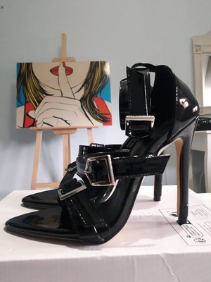 sandals (box now)