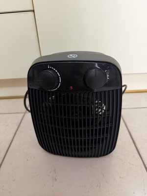 Fan heater with hot and cold function like new