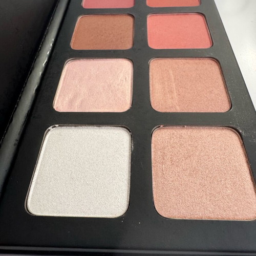 Extreme Glows Palette new with 4 highlighters and 4 compact blush