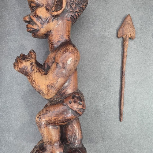 Vintage African wooden warrior sculpture, 27 cm, solid wood