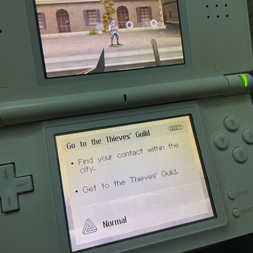 Assassins Creed 2 DS like new, fully functional