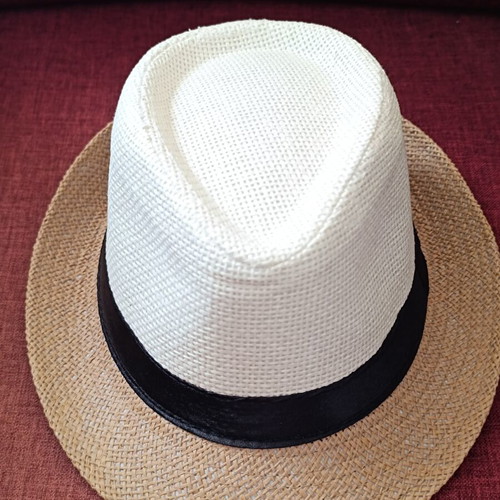 Hats colorful pack of 5 like new, size 58
