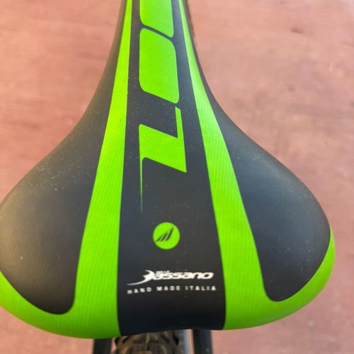 MBM Loop Disc 29 Inch Mountain Bike like new, Shimano components
