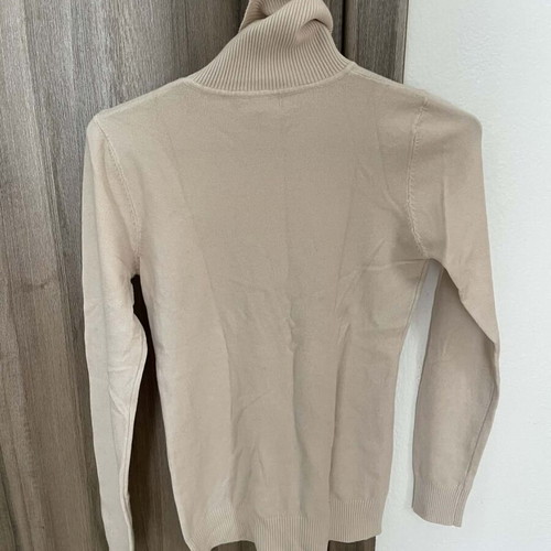 Just Woman women's knit turtleneck beige like new