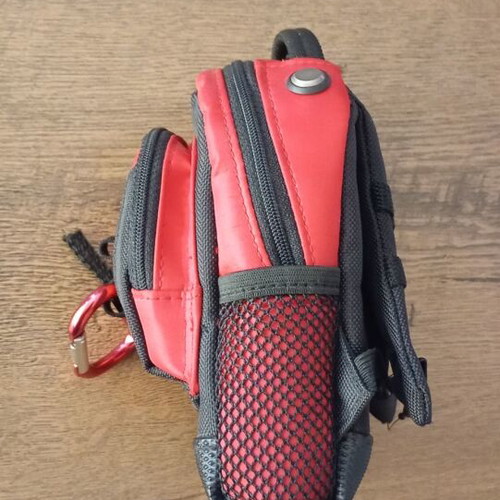 Dicota Camera Bag new with padded interior and carabiner