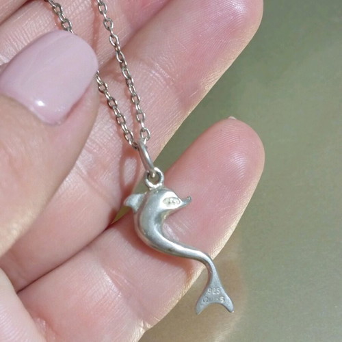 Silver 925 necklace with dolphin pendant, like new