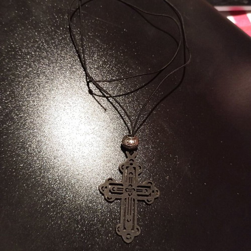 Necklaces in various designs, 7 pieces like new